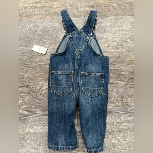 Gap New Baby boy 6-12 month overalls - Picture 5 of 6